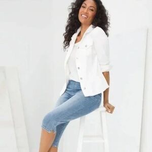 Chico’s Jeans Size 1 (8) Crop Platinum Denim Ultimate Fit